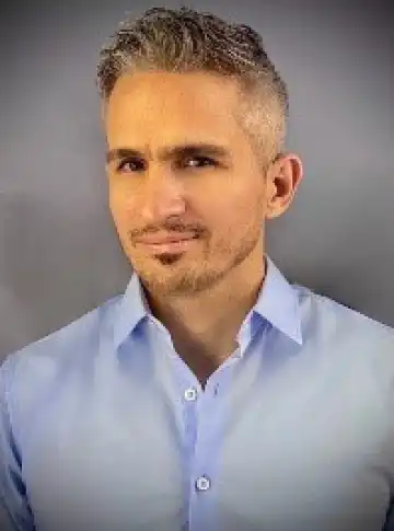 Dr. Carlos Auzmendi ES